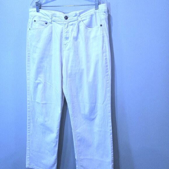 Charter Club Classic White Straight Leg Jeans Size 16 - Picture 1 of 3